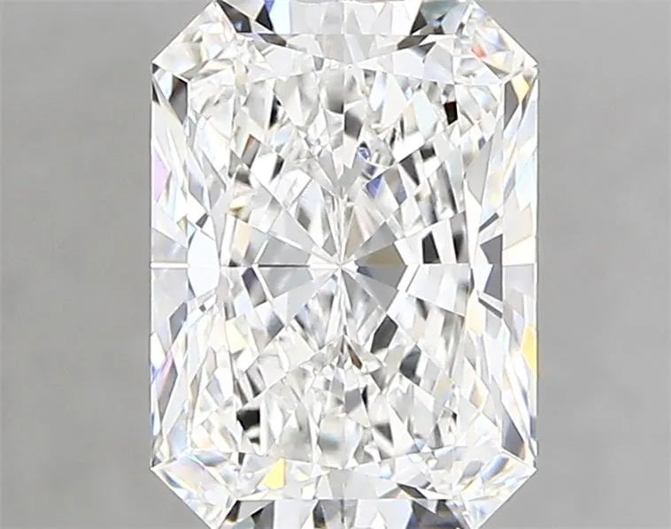 2.01ct Radiant Lab Grown Diamond (Colour E, Clarity IF, IGI)