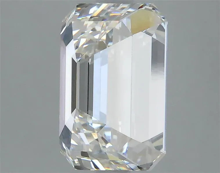 2.91ct Emerald Lab Grown Diamond (Colour F, Clarity VVS2, IGI)