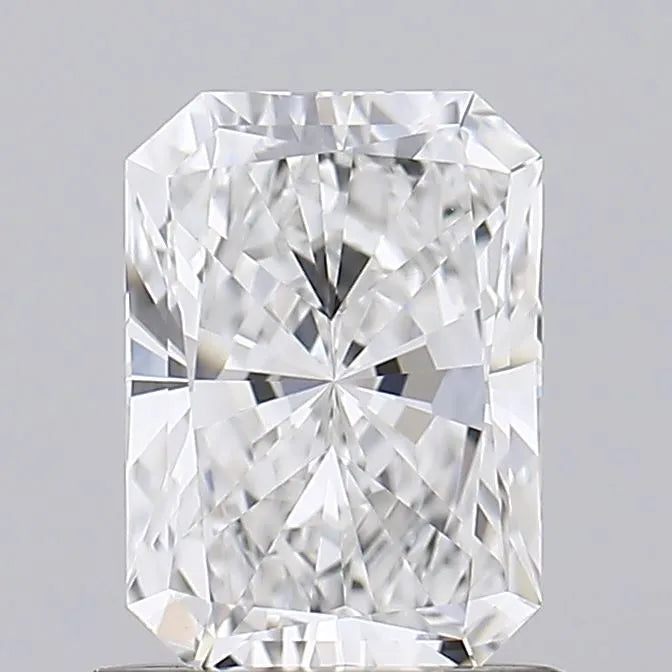 1.03ct Radiant Lab Grown Diamond (Colour E, Clarity VVS2, IGI)