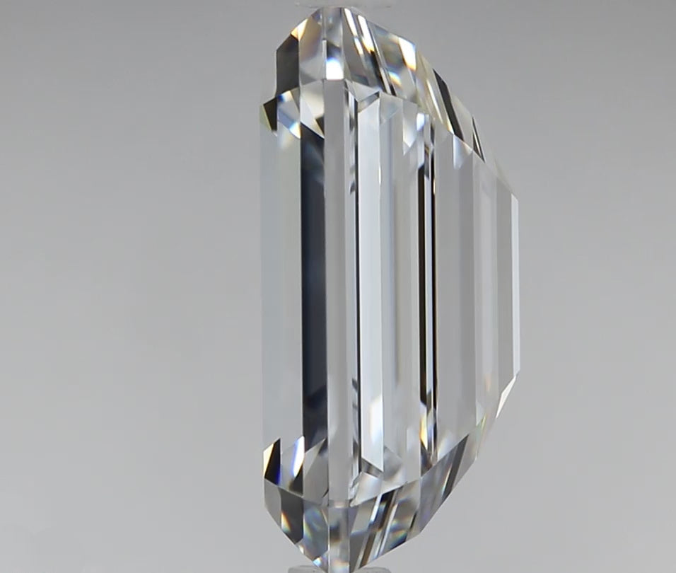 1.00 Carat Emerald D, VVS1 (Lab Grown Diamond)