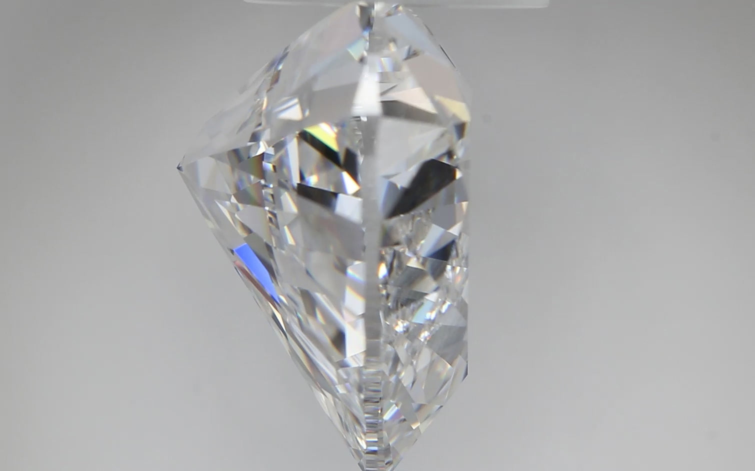 1.00 Carat Heart D, VVS1 (Lab Grown Diamond)
